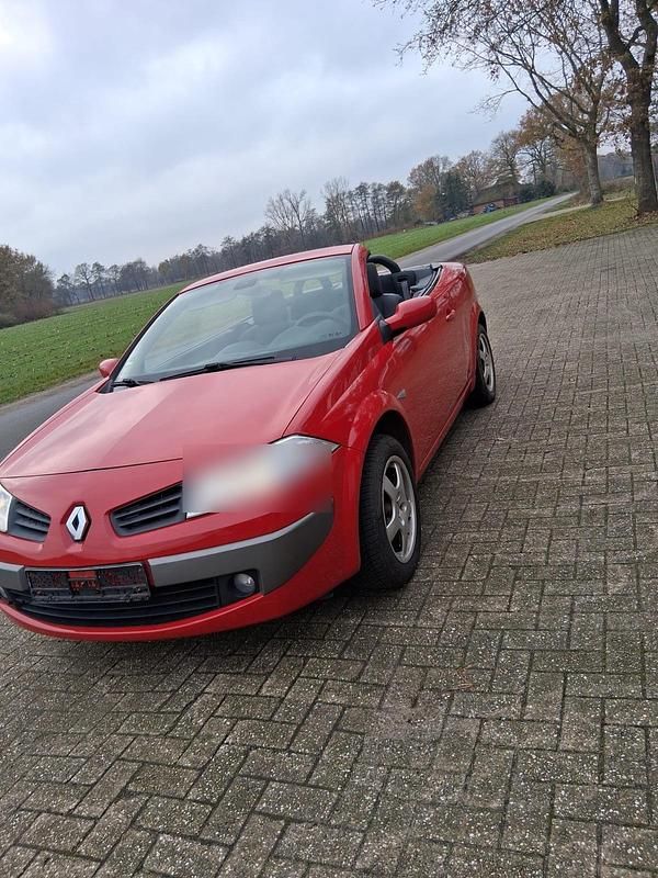 Rot Gebraucht 2006 Renault Mégane Cabriolet Cabrio | 500 € (Superpreis) - Bild 1/4