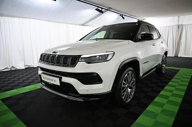 Gebraucht Jeep Compass Summit 131 PS (96 kW) 2025 Weiß SUV