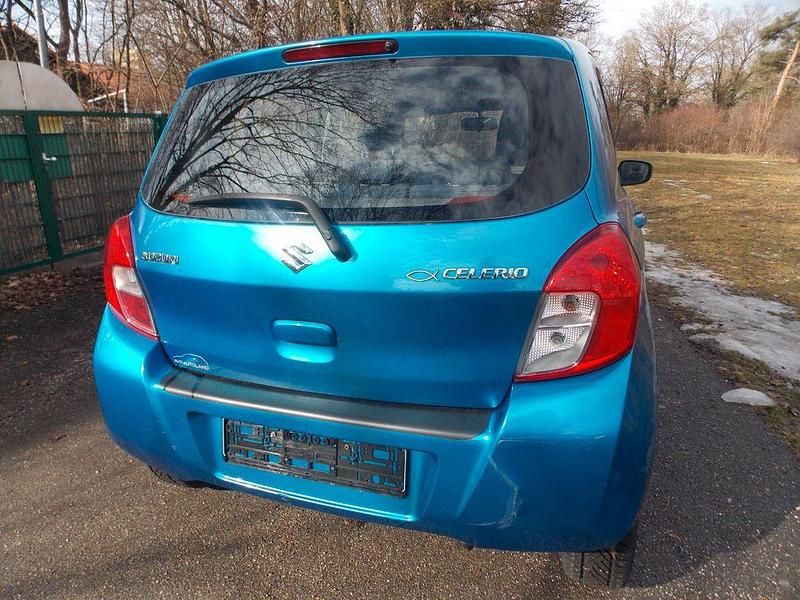 Second-hand Suzuki Celerio Basic 68 CP (50 kW) 2014 Albastru Hatchback