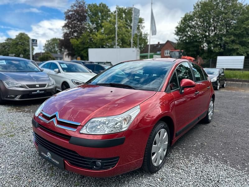 Rot Gebraucht 2006 Citroën C4 Style Limousine | 3.490 € (Etwas zu teuer) - Bild 1/4