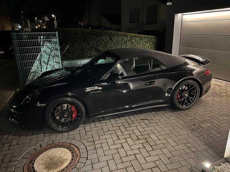 Schwarz Gebraucht 2017 Porsche 911 Carrera GTS Cabrio | 126.000 € (Etwas zu teuer) - Bild 1/4