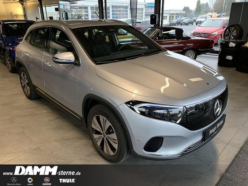 Gebraucht Mercedes EQA300 Progressive 167 kW (228 PS) 2024 Hightechsilber SUV