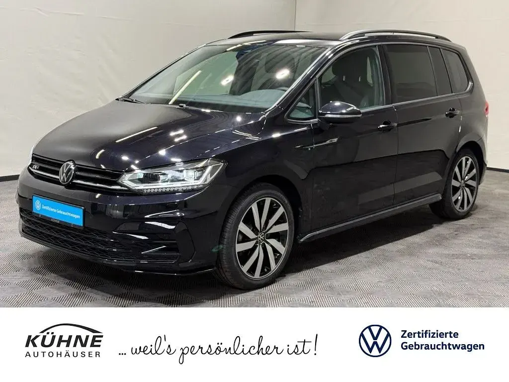 Second-hand VW Touran R-line 150 CP (110 kW) 2025 Monovolum