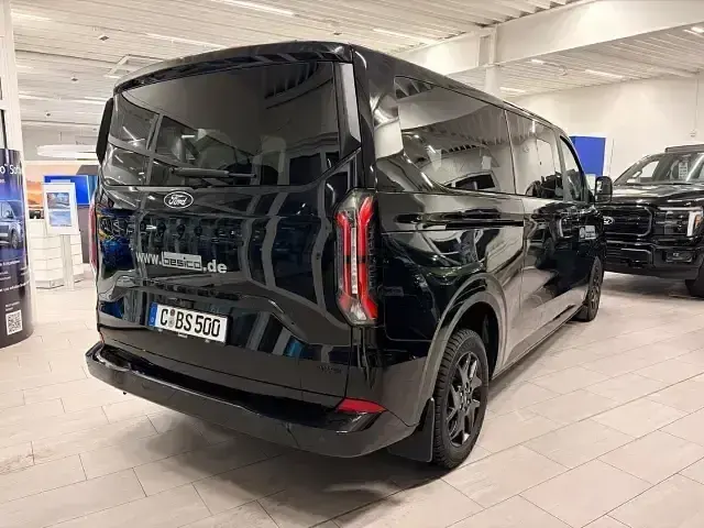 Gebraucht Ford Tourneo Custom Titanium X 170 PS (125 kW) 2025 Schwarz Van