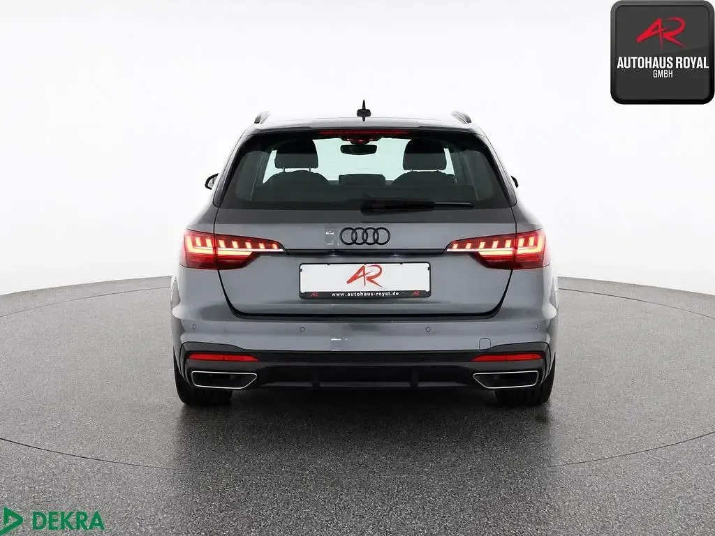Gebraucht Audi A4 S-Line 204 PS (150 kW) 2023 Daytonagrau perleffekt Kombi