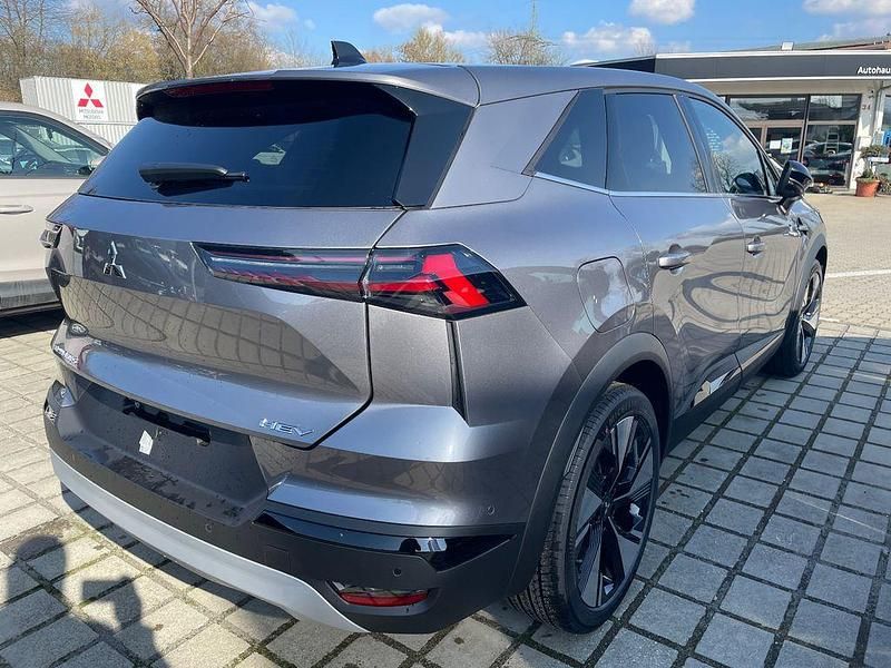Neu Mitsubishi Grandis Edition 158 PS (116 kW) 2026 Grau SUV