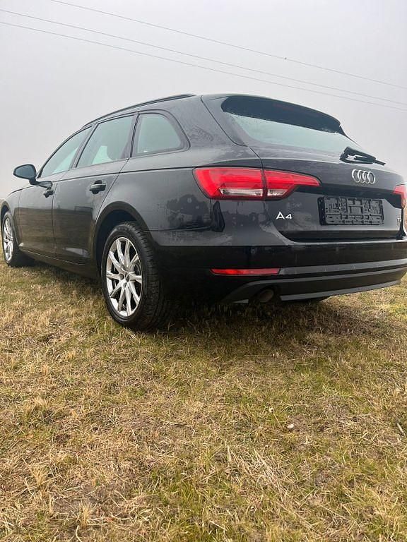 Gebraucht Audi A4 Ambiente 150 PS (110 kW) 2016 Schwarz Kombi