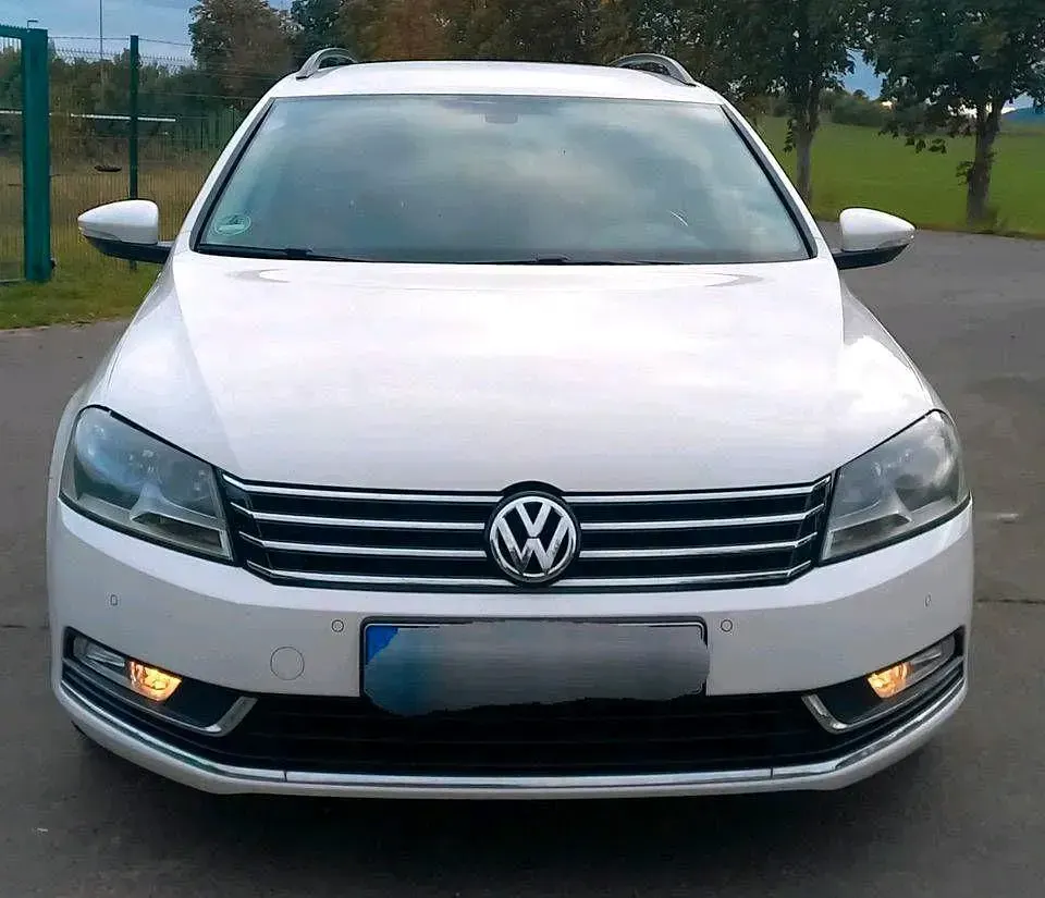 Usata VW Passat 170 CV (125 kW) 2012 Bianco Station wagon