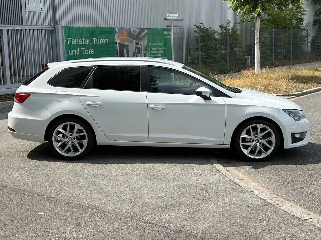 Gebraucht Seat Leon ST FR 150 PS (110 kW) 2015 "nevada" weiss Kombi