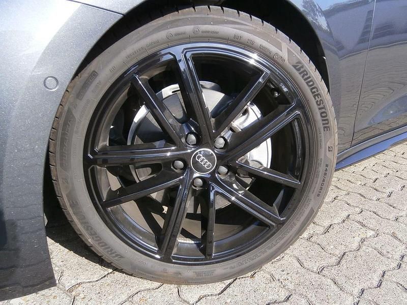 Gebraucht Audi A5 S-Line 204 PS (150 kW) 2025 Grau Coupé