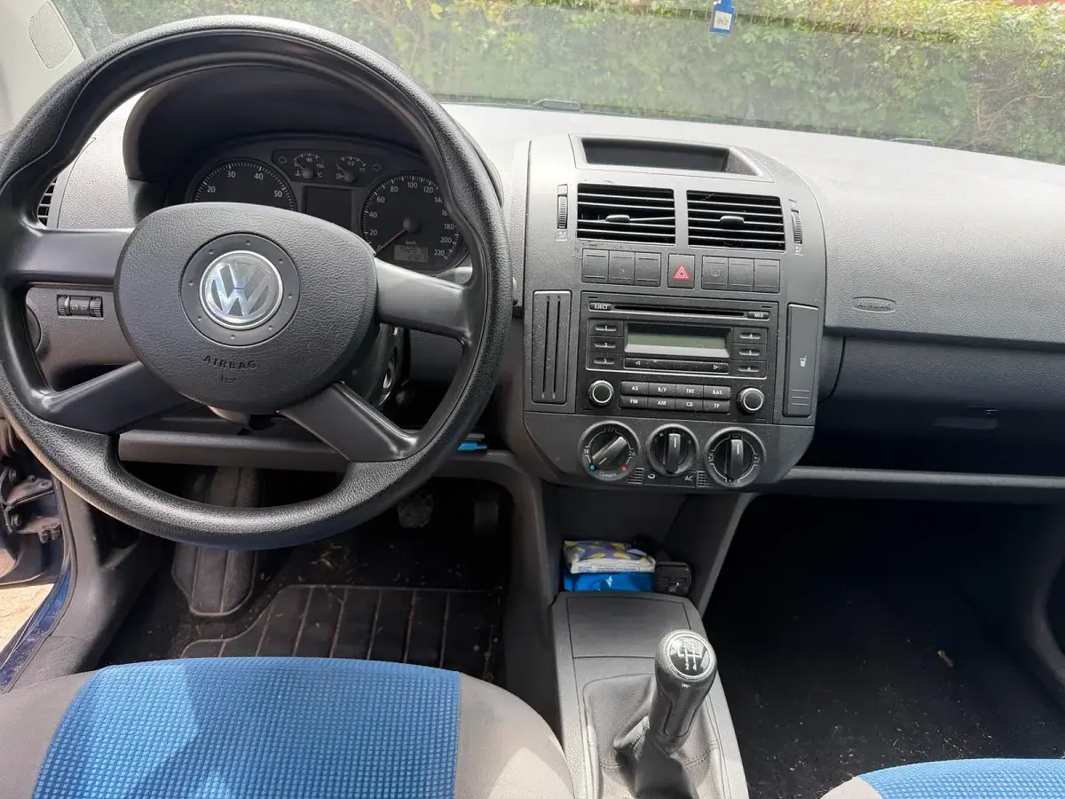 Gebraucht VW Polo 75 PS (55 kW) 2006 Blau Kleinwagen