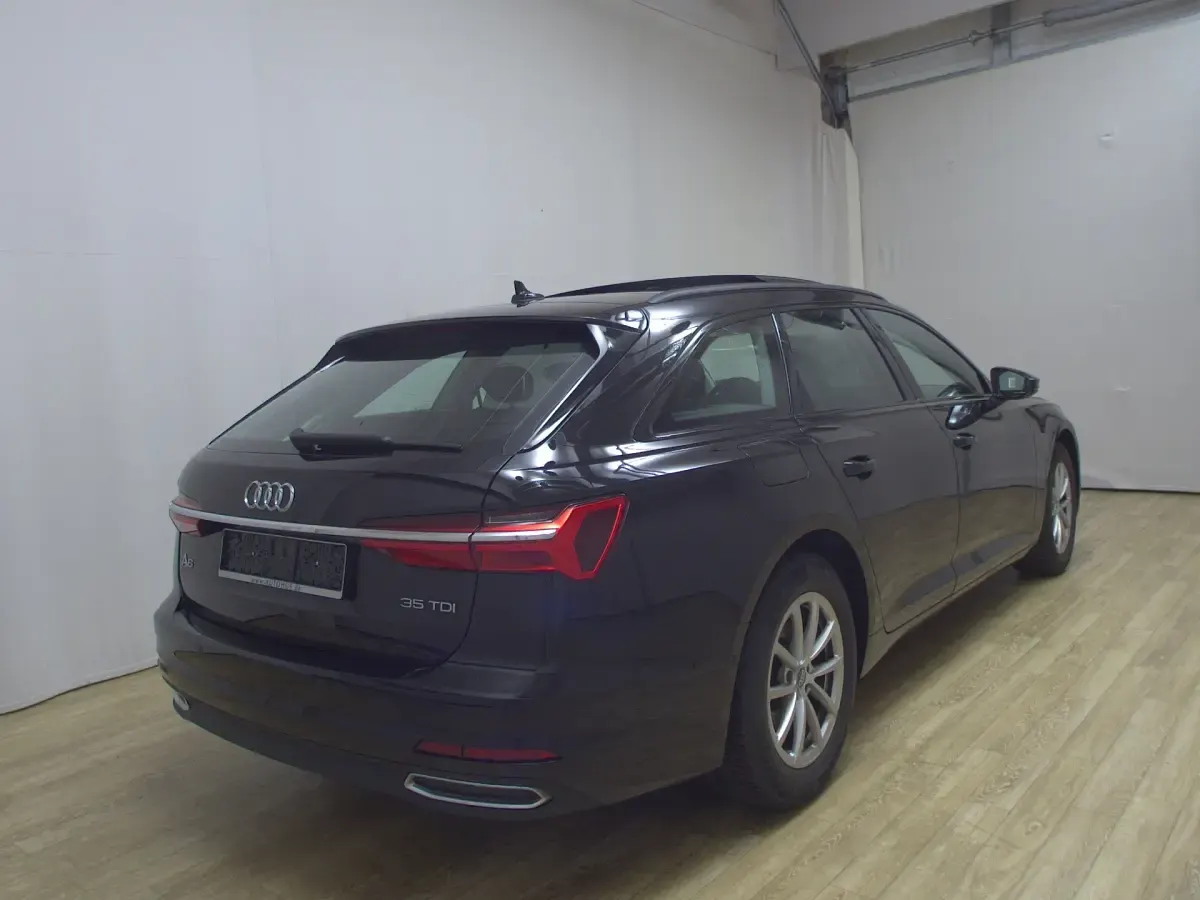 Gebraucht Audi A6 Basis 204 PS (150 kW) 2020 Schwarz Kombi