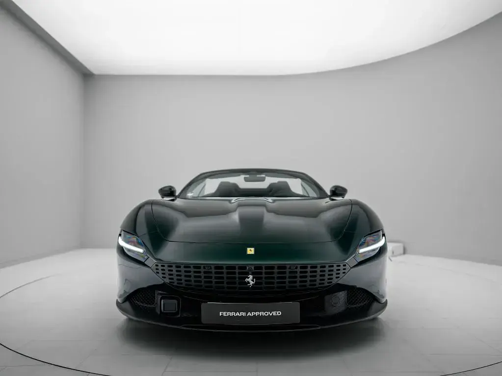 Gebraucht Ferrari Roma 620 PS (456 kW) 2024 Verde zeltweg Cabrio