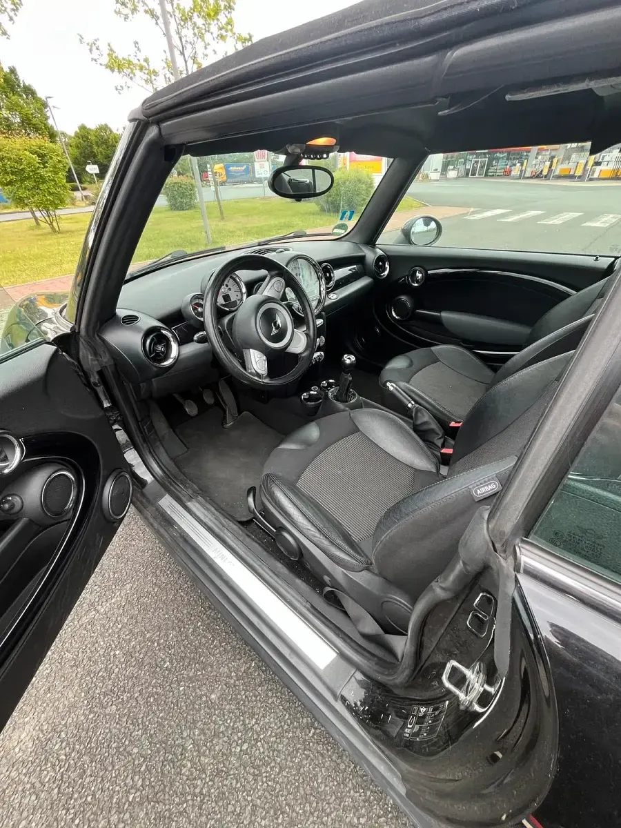 Gebraucht Mini Cooper Cabriolet 120 PS (88 kW) 2009 Schwarz Cabrio