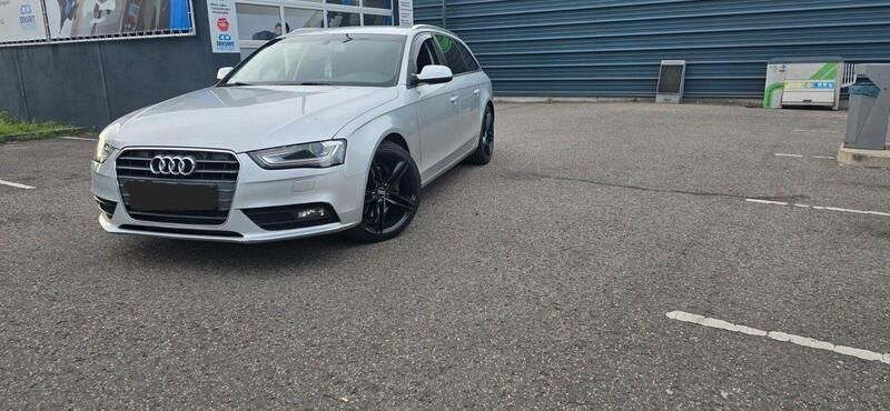 Gebraucht Audi A4 Ambiente 204 PS (150 kW) 2013 Grau Kombi