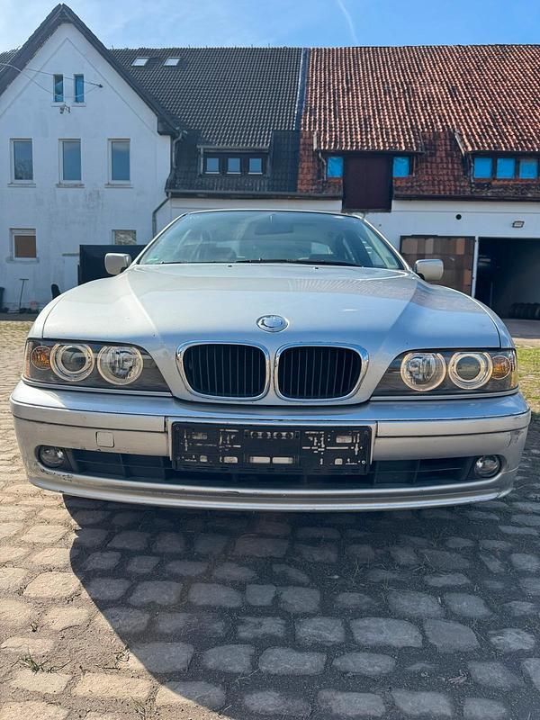 Gebraucht BMW 520 Basis 170 PS (125 kW) 2001 Silber Limousine
