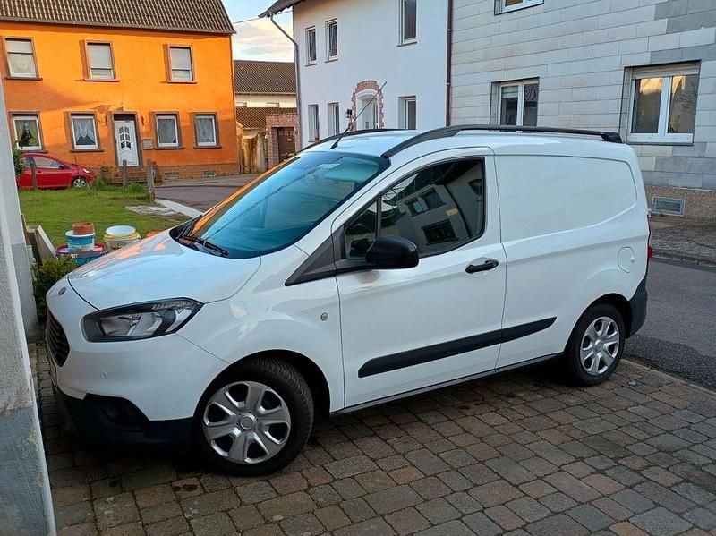Gebraucht Ford Transit 75 PS (55 kW) 2023 Weiß Limousine