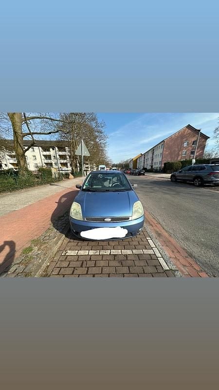 Gebraucht Ford Fiesta 70 PS (51 kW) 2003 Blau Kleinwagen