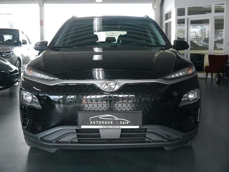 Gebraucht Hyundai Kona Style 150 kW (204 PS) 2021 Schwarz SUV