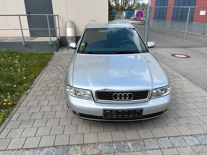 Gebraucht Audi A4 125 PS (91 kW) 2000 Grau Limousine