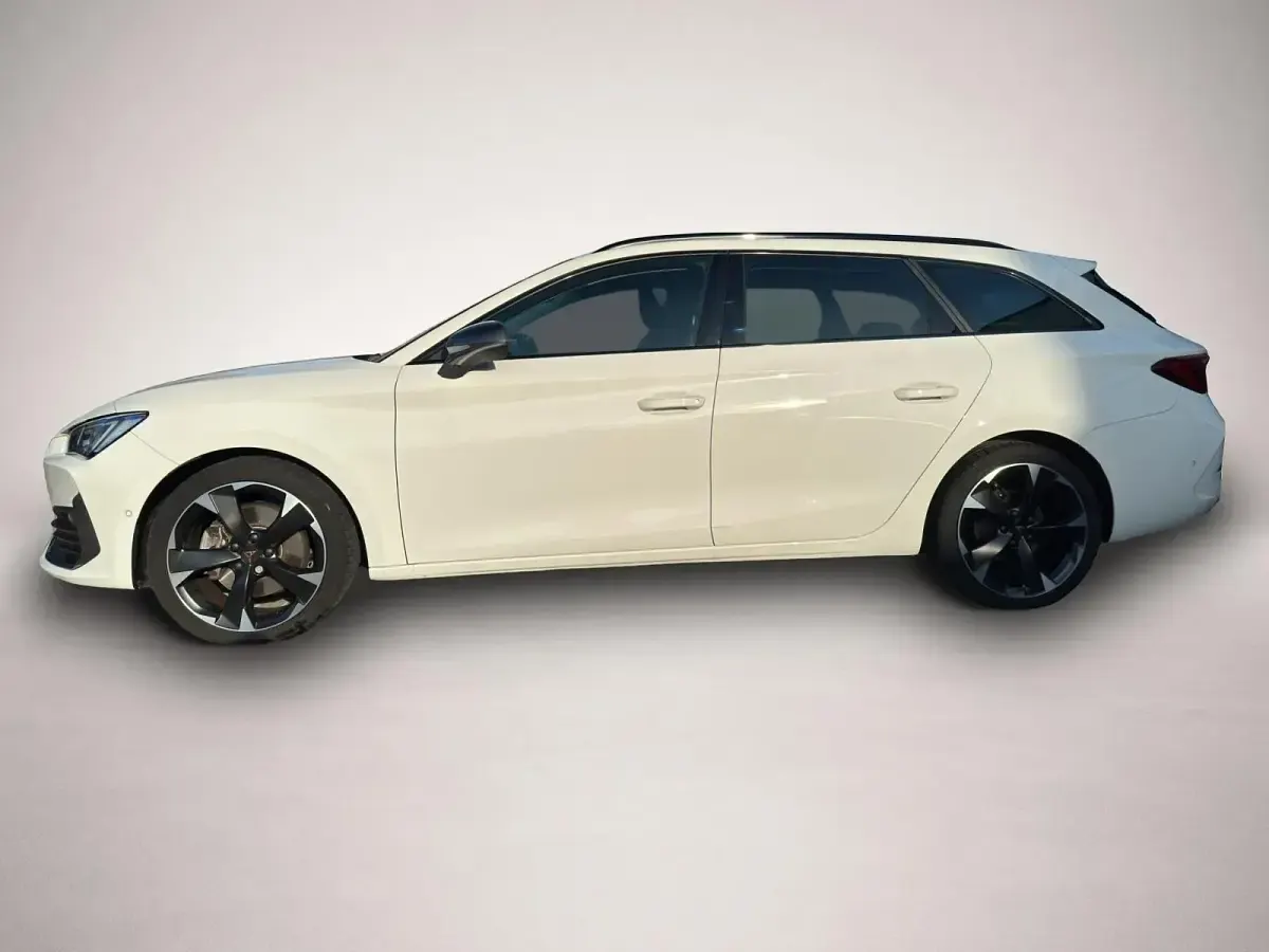 Gebraucht Cupra Leon 150 PS (110 kW) 2024 Manufacturer