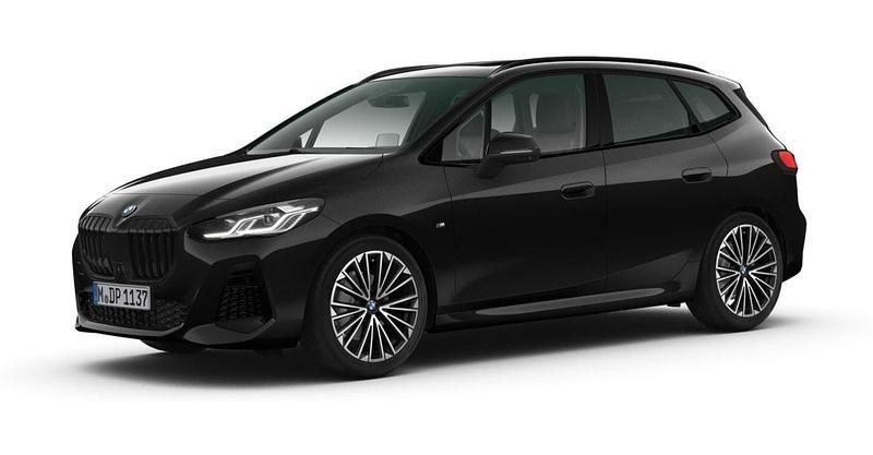 Schwarz Gebraucht 2025 BMW 220 Active Tourer Comfort Edition Van / Kleinbus | 37.602 € (Etwas zu teuer) - Bild 1/4