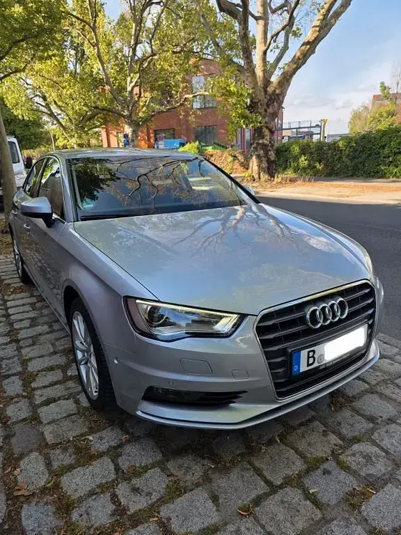 Gebraucht Audi A3 Ambiente 150 PS (110 kW) 2016 Silber Limousine