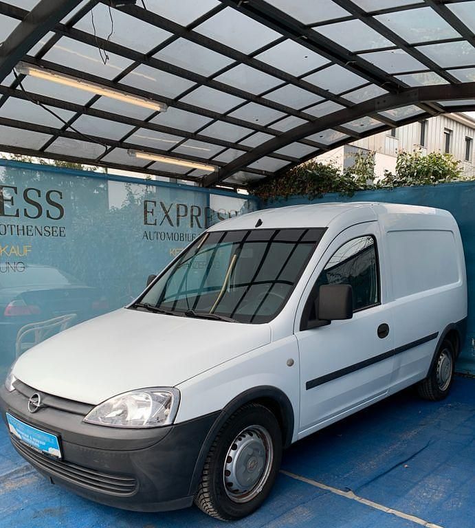 Gebraucht Opel Combo 69 PS (50 kW) 2008 Weiß Van / Kleinbus