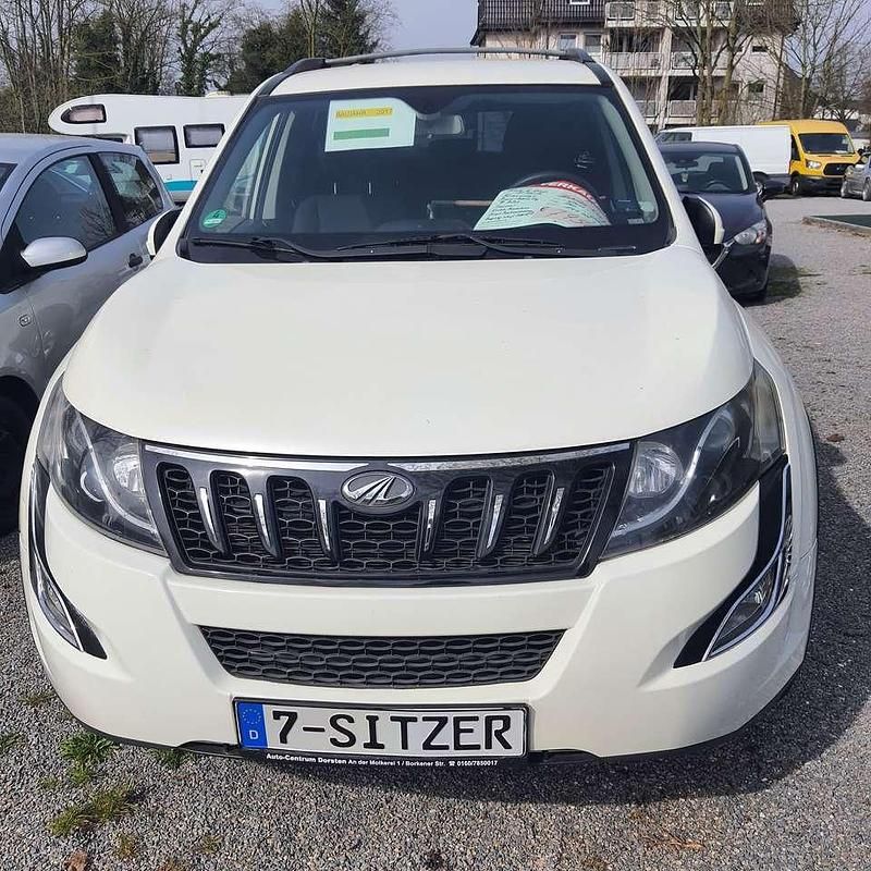 Gebraucht Mahindra XUV500 140 PS (102 kW) 2017 Weiß SUV
