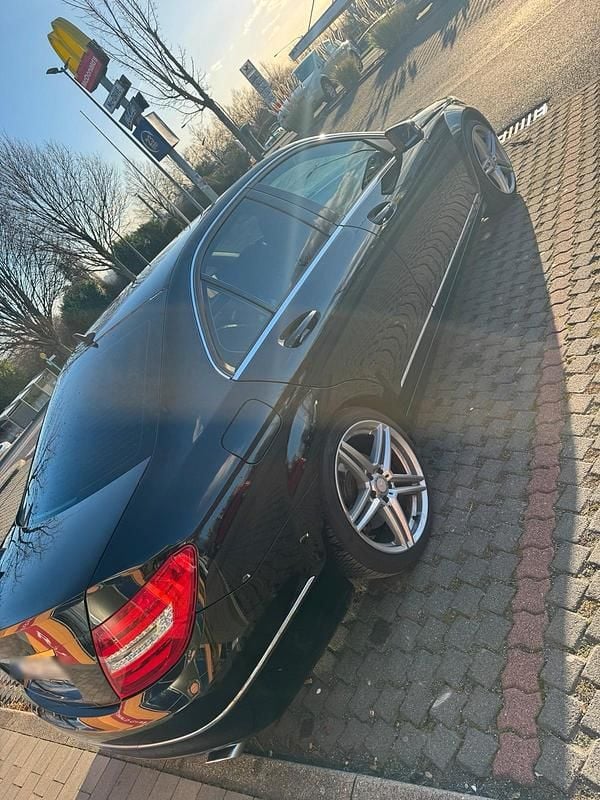 Gebraucht Mercedes C350 306 PS (225 kW) 2013 Schwarz Limousine