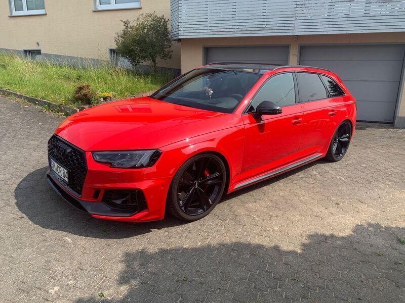 Rot Gebraucht 2019 Audi RS4 Ambiente Kombi | 53.000 € (Guter Preis) - Bild 1/4