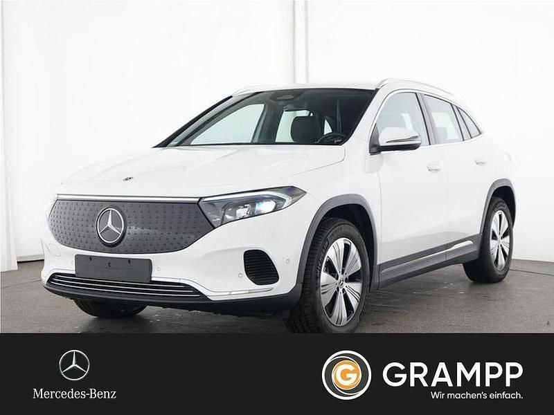 Weiß Gebraucht 2024 Mercedes EQA300 Advanced SUV | 34.950 € (Fairer Preis) - Bild 1/4