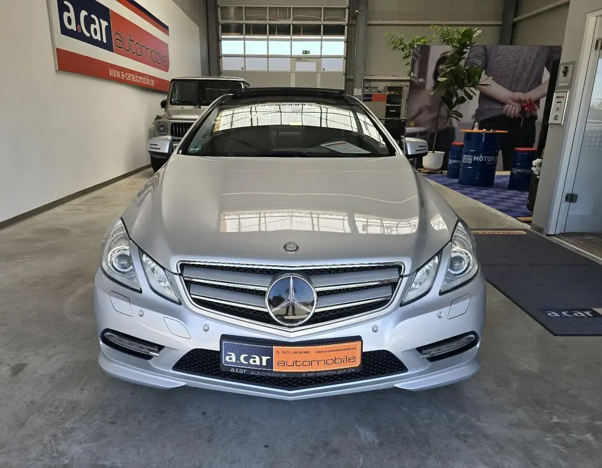 Gebraucht Mercedes E350 AMG line 265 PS (194 kW) 2013 Silber Coupé