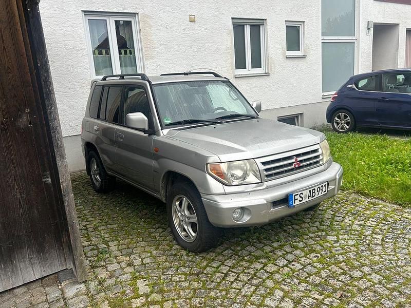 Silber Gebraucht 2002 Mitsubishi Pajero SUV | 2.750 € (Etwas zu teuer) - Bild 1/4