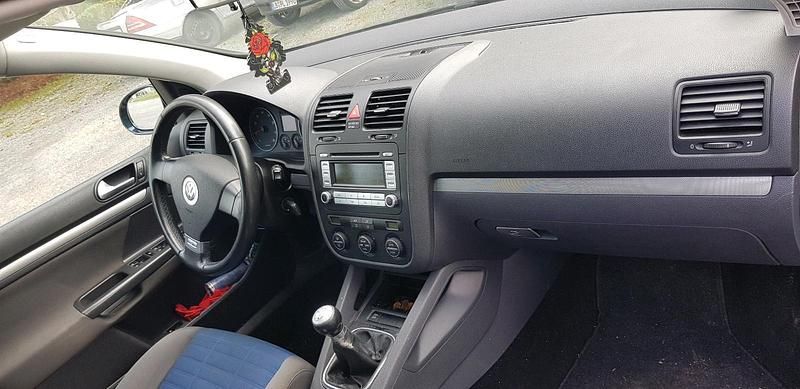Schwarz Gebraucht 2007 VW Golf V Kleinwagen | 1.150 € (Superpreis) - Bild 1/4