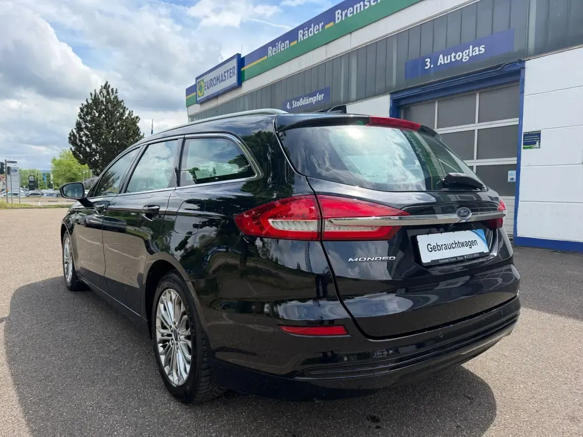 Gebraucht Ford Mondeo Business Edition 150 PS (110 kW) 2020 Schwarz Kombi
