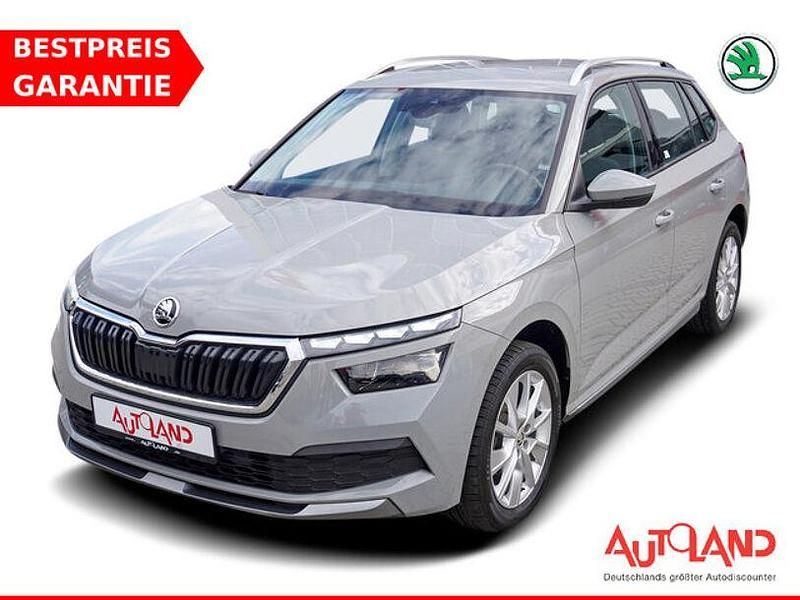 Grau Gebraucht 2019 Skoda Kamiq Style SUV | 17.950 € (Etwas zu teuer) - Bild 1/4