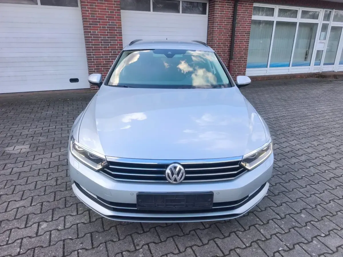 Second-hand VW Passat Comfortline 150 CP (110 kW) 2016 Argintiu Break