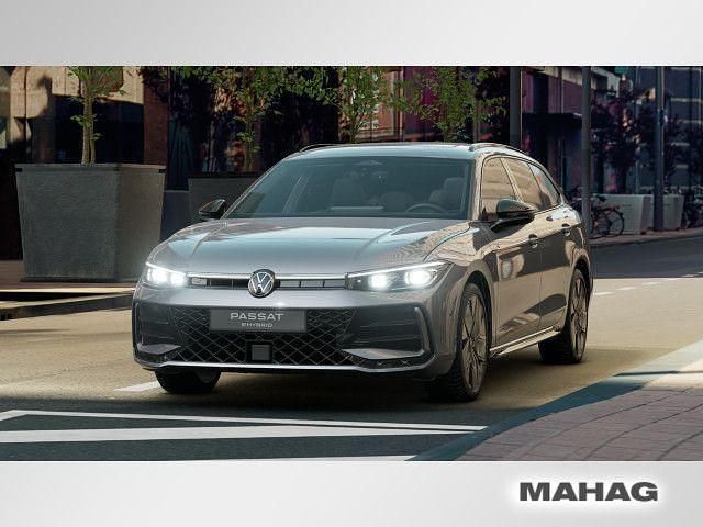 Gebraucht VW Passat R-line 177 PS (130 kW) 2026 Grau Limousine