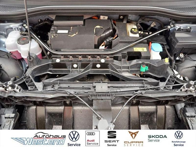 Gebraucht Audi e-tron 150 kW (204 PS) 2023 Geysirblau (metallic) SUV