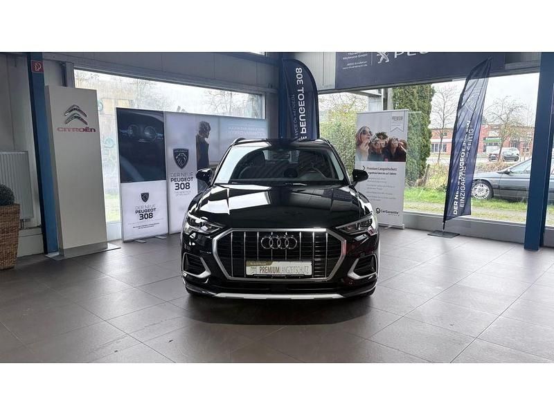 Gebraucht Audi Q3 Comfort 150 PS (110 kW) 2022 Mythosschwarz (metallic) SUV