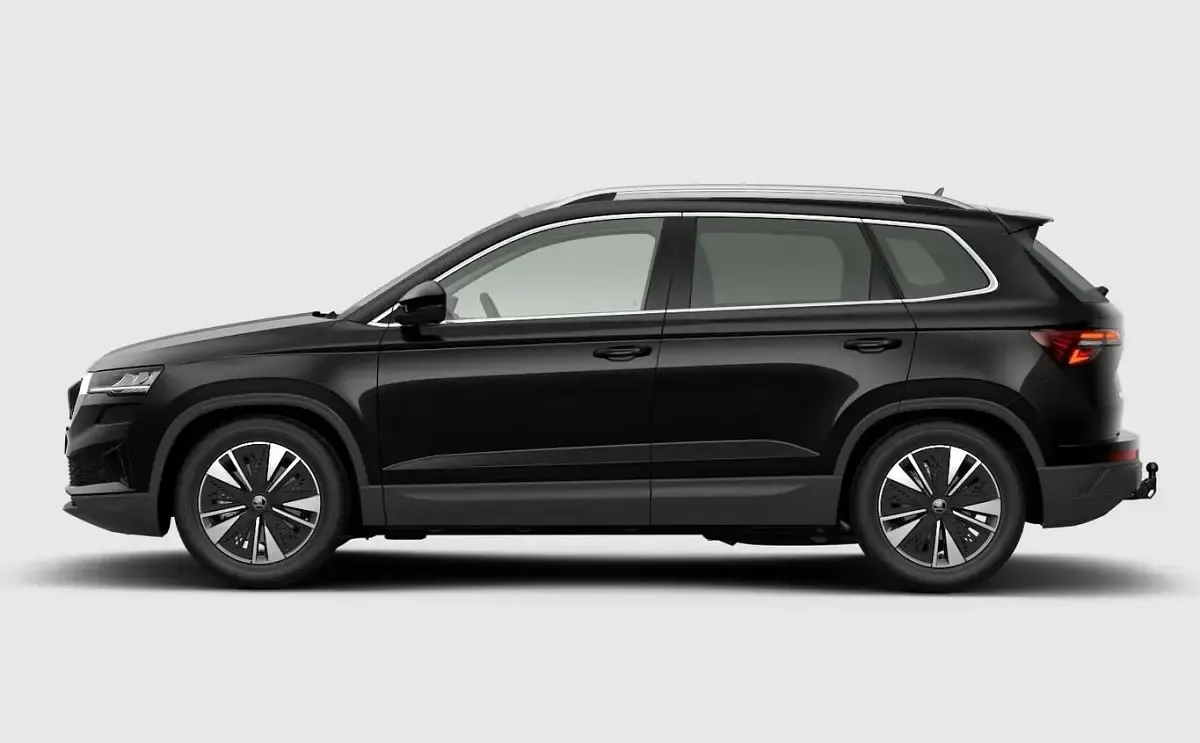 Neu Skoda Karoq Selection 150 PS (110 kW) 2026 Blackmagic perleffekt SUV