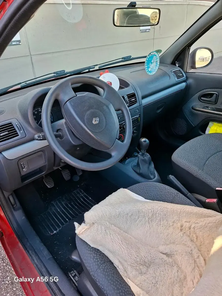 Gebraucht Renault Clio Campus 60 PS (44 kW) 2010 Rot Kleinwagen