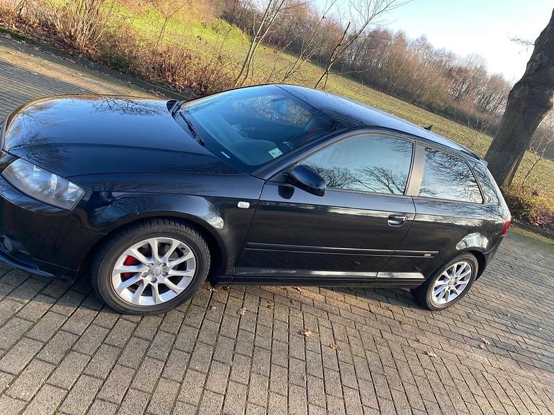 Schwarz Gebraucht 2006 Audi A3 S-Line Kleinwagen | 3.600 € (Fairer Preis) - Bild 1/4