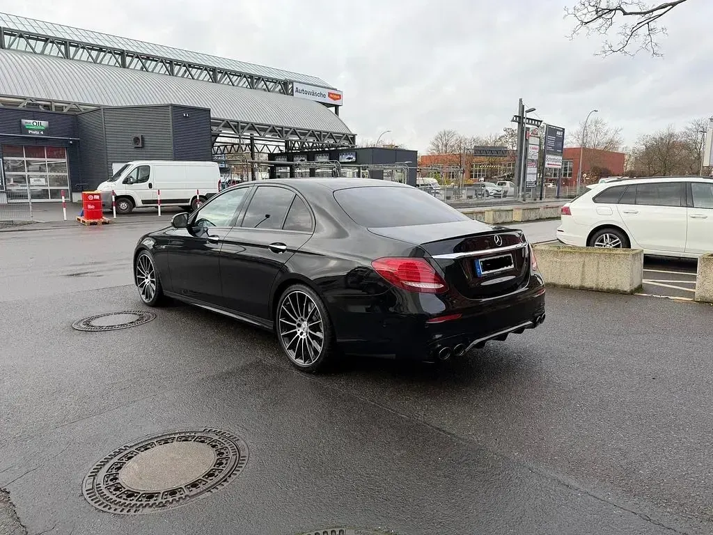Gebraucht Mercedes E43 AMG AMG 401 PS (294 kW) 2018 Schwarz Limousine
