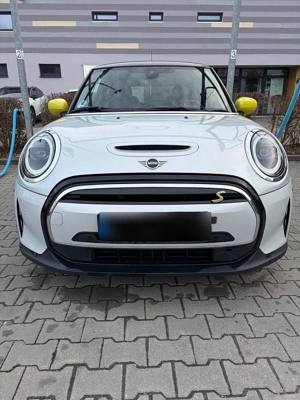Gebraucht Mini Cooper SE Classic 135 kW (184 PS) 2021 Silber Kleinwagen