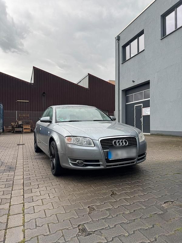Grau Gebraucht 2007 Audi A4 Limousine | 6.599 € (Etwas zu teuer) - Bild 1/4