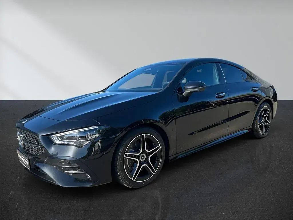 Gebraucht Mercedes CLA200 AMG 163 PS (119 kW) 2025 Schwarz Coupé