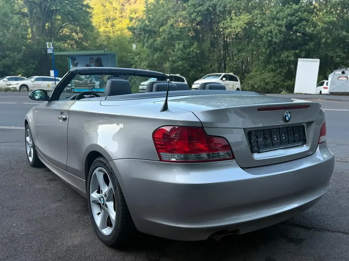 Używany BMW 120 Cabriolet 140 KM (102 kW) 2008 Szary Kabriolet