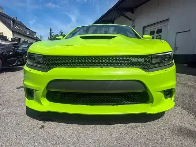 Gebraucht Dodge Charger 377 PS (277 kW) 2019 Sublime green Limousine